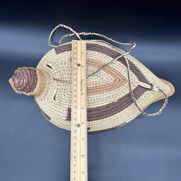 Vintage Duck Purse Woven Pine Needle Hanging Basket Krill Shoulder Bag Kitsch - Picture 10 of 10